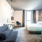 Pomo & Restaurant 酒店 4*