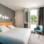 Pomo & Restaurant 酒店 艾奇罗里斯