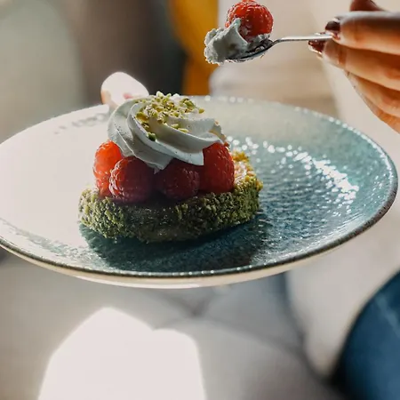 Pomo & Restaurant