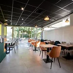 Pomo & Restaurant Otel 4*
