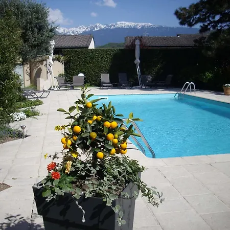 Pomo Hôtel&restaurant 4*
