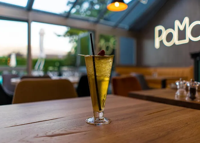 Pomo & Restaurant 에쉬롤르
